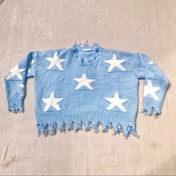Cute pastel blue kawaii fringe sweater with stars - Picture 2 of 6